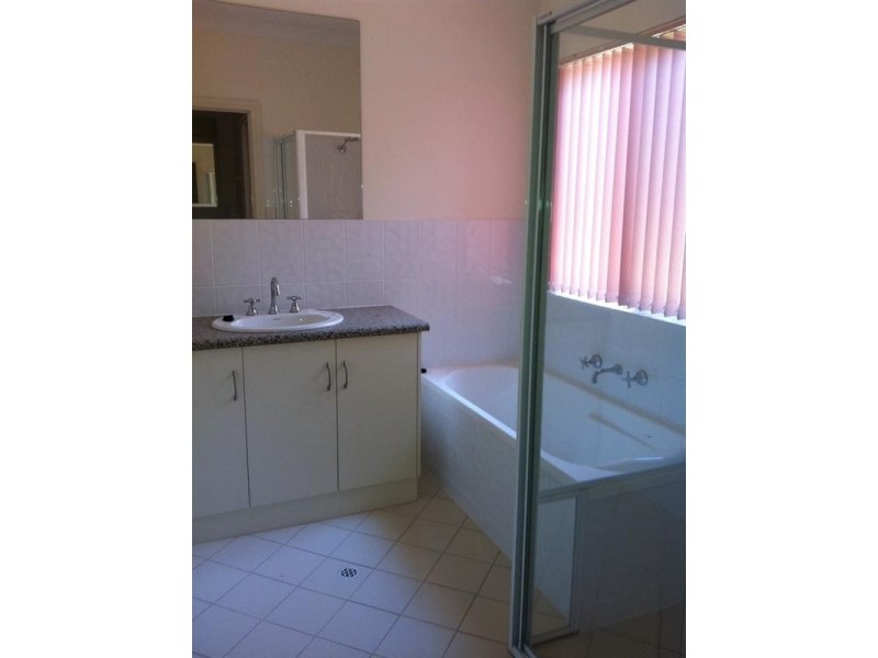 18a Mitchell Street East, Seaton SA 5023