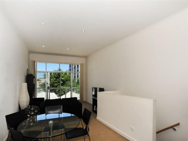 18 Queens Court, Adelaide SA 5000