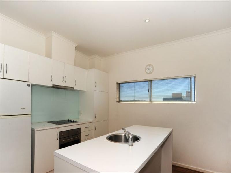 18 Queens Court, Adelaide SA 5000