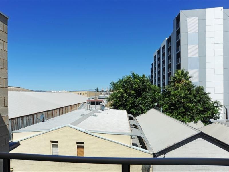 18 Queens Court, Adelaide SA 5000