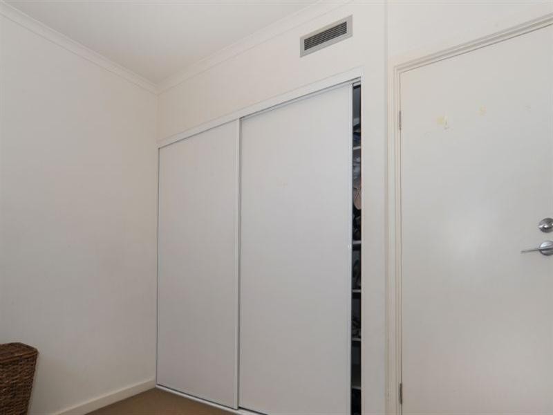 18 Queens Court, Adelaide SA 5000