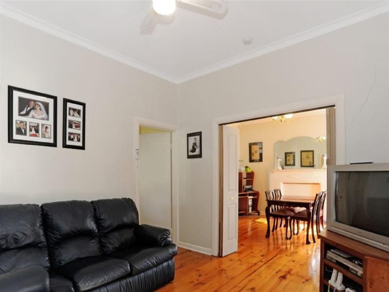 19 Lansdowne Terrace, Vale Park SA 5081