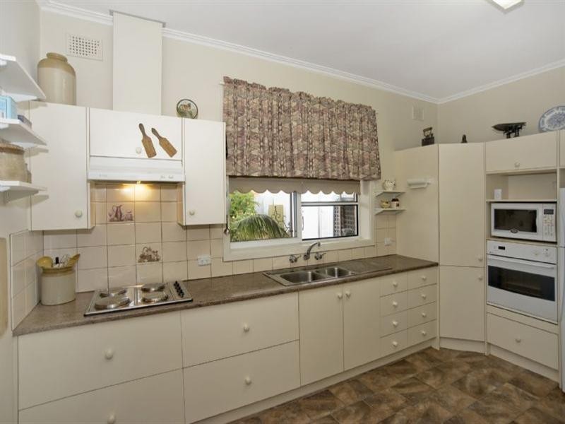 13 Urrbrae Terrace, Plympton SA 5038