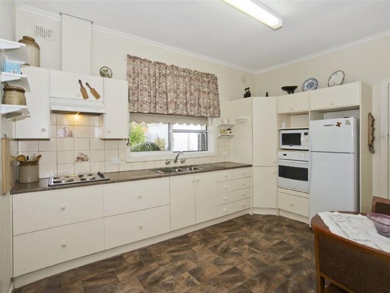 13 Urrbrae Terrace, Plympton SA 5038