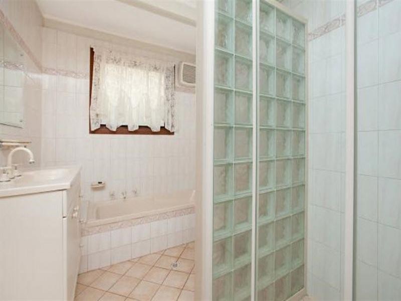 15 Amanda Drive, Surrey Downs SA 5126