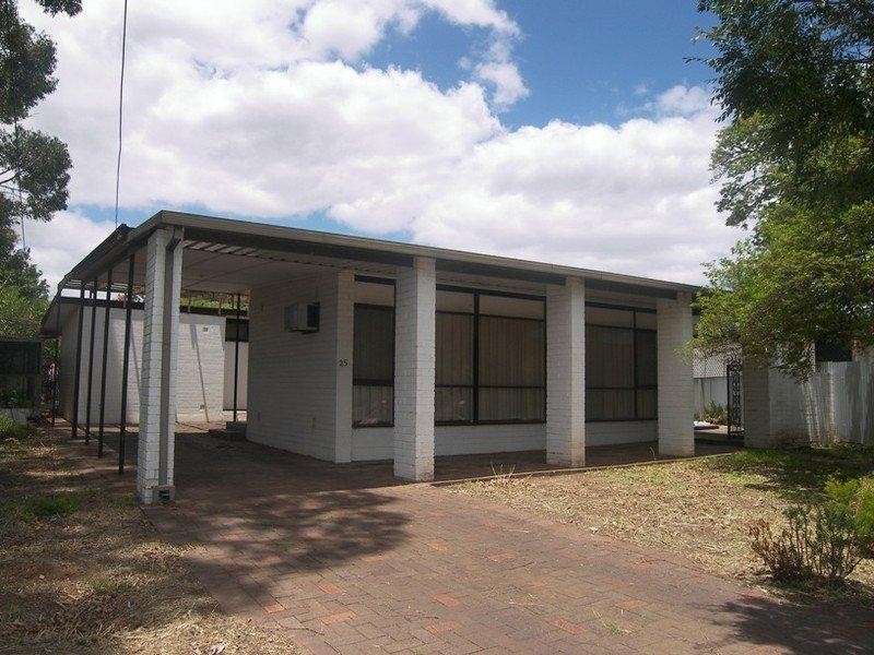 25 St Clair Avenue, Para Hills SA 5096