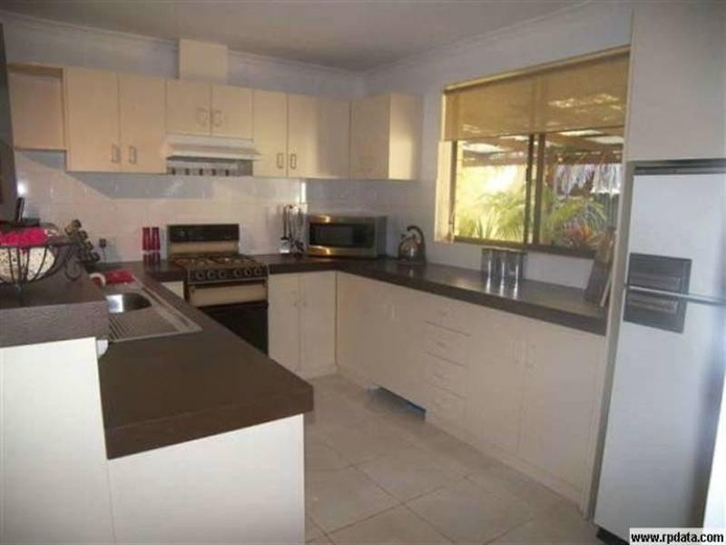 11 Caloundra Drive, Paralowie SA 5108