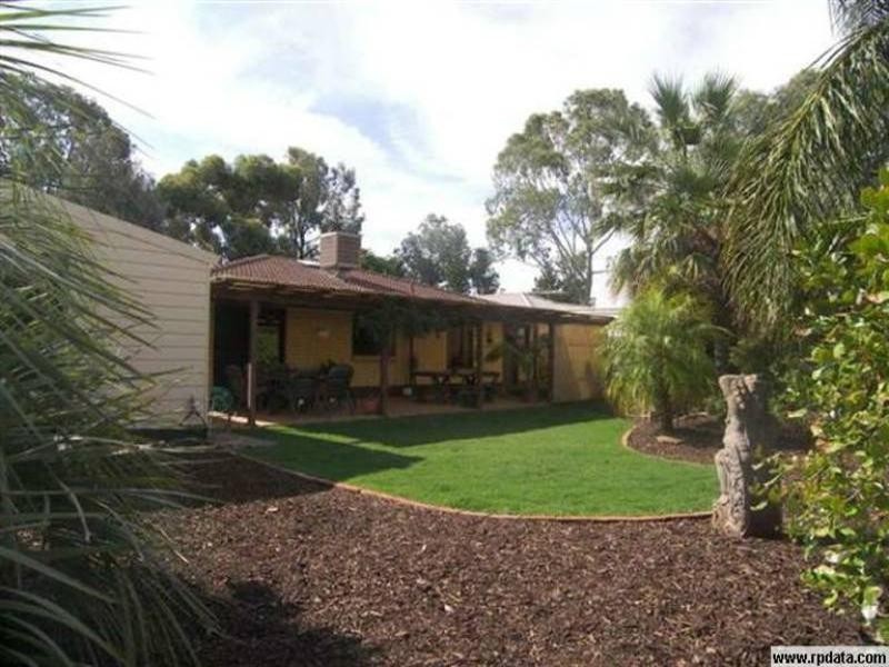 11 Caloundra Drive, Paralowie SA 5108