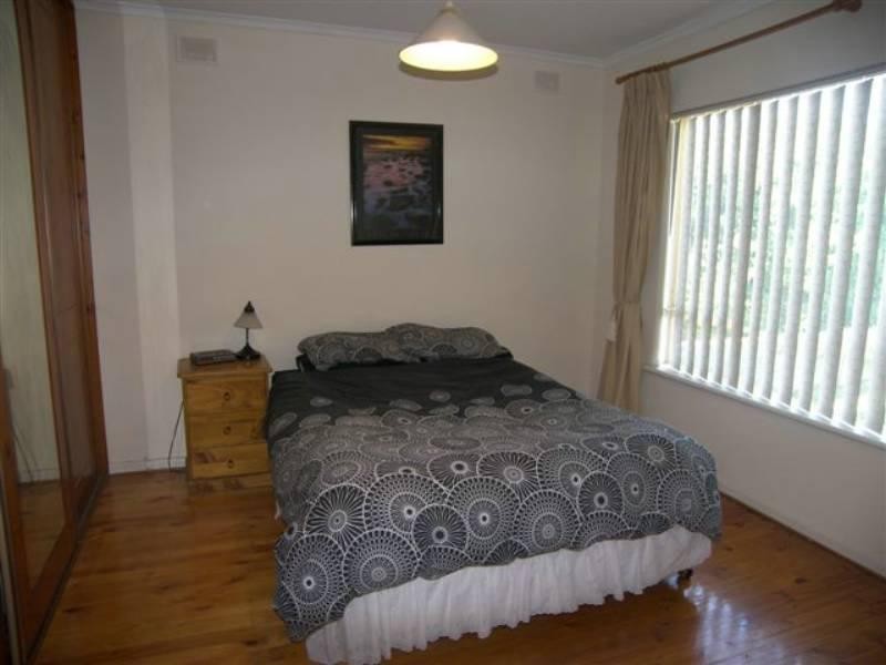 24 Billabong Road, Para Hills SA 5096