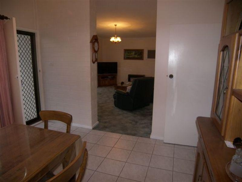 19 Gwender Terrace, Para Hills SA 5096