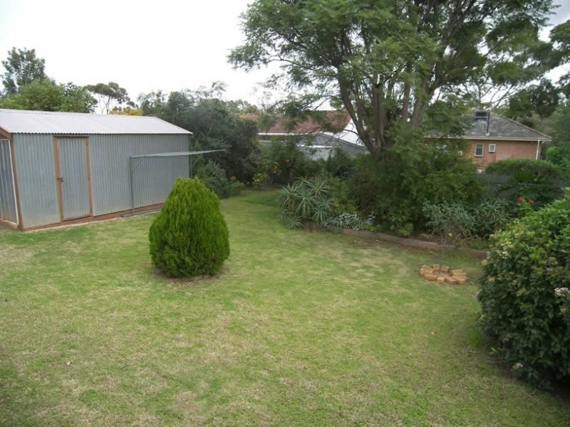 27 Lorna Road, Para Hills SA 5096