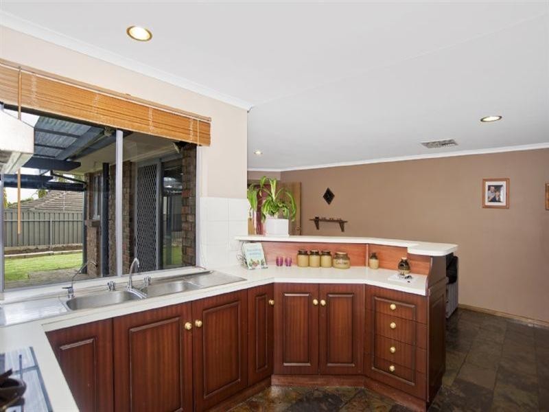 16 Polvere Avenue, Newton SA 5074