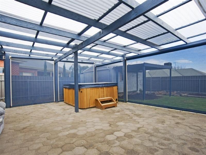 16 Polvere Avenue, Newton SA 5074