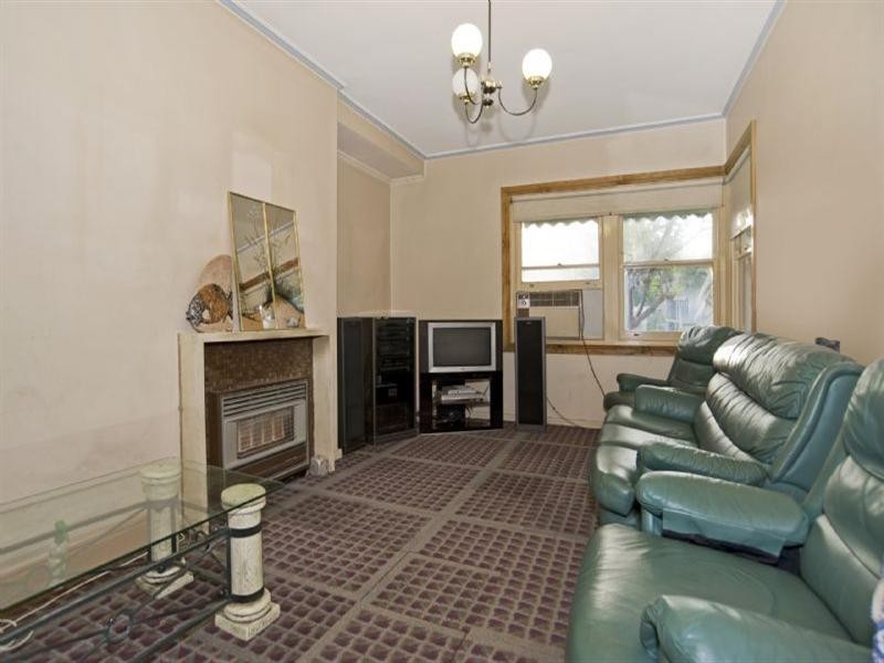 7 Wallace Street, Vale Park SA 5081