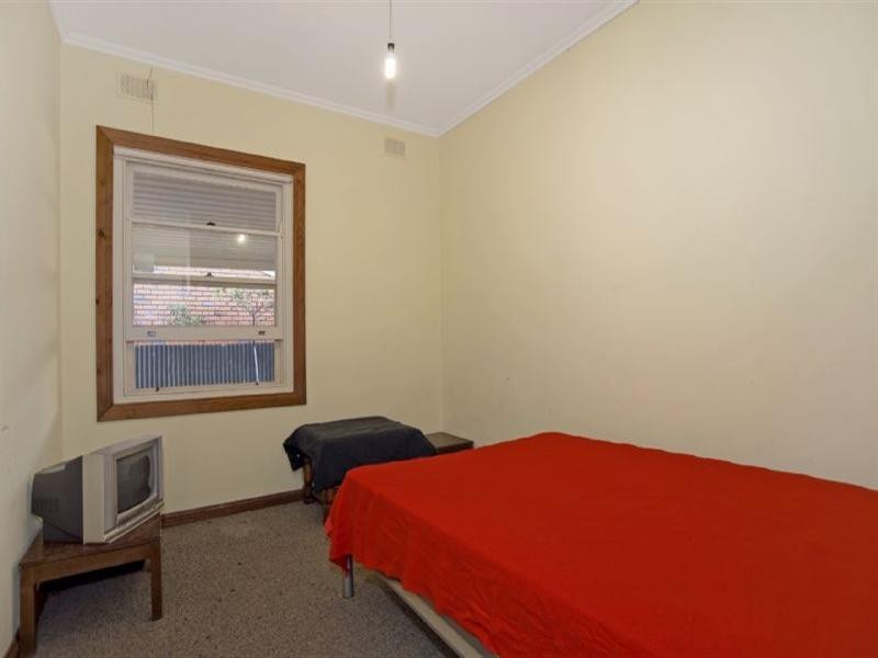 7 Wallace Street, Vale Park SA 5081