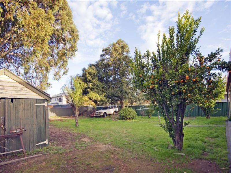 7 Wallace Street, Vale Park SA 5081