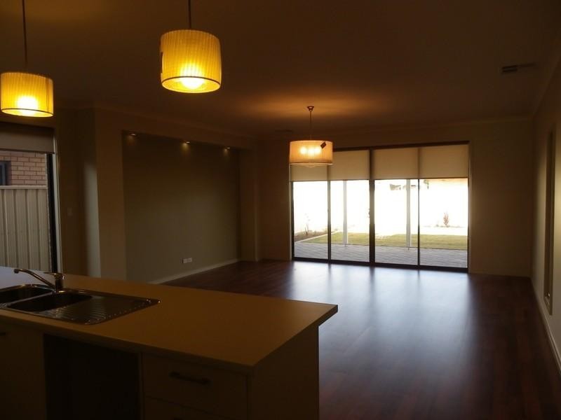 28 Sunset Crescent, Grange SA 5022