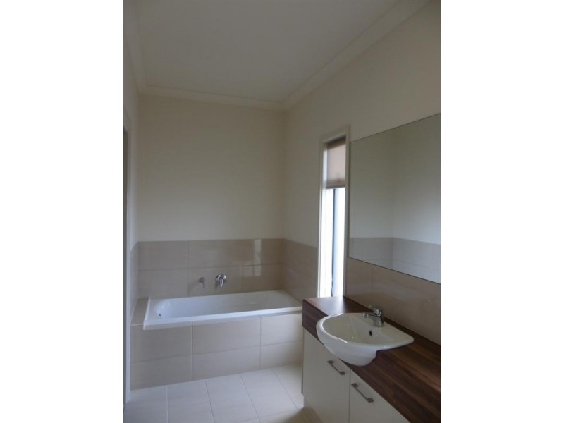 28 Sunset Crescent, Grange SA 5022