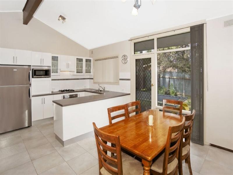 5 Neville Avenue, Para Vista SA 5093