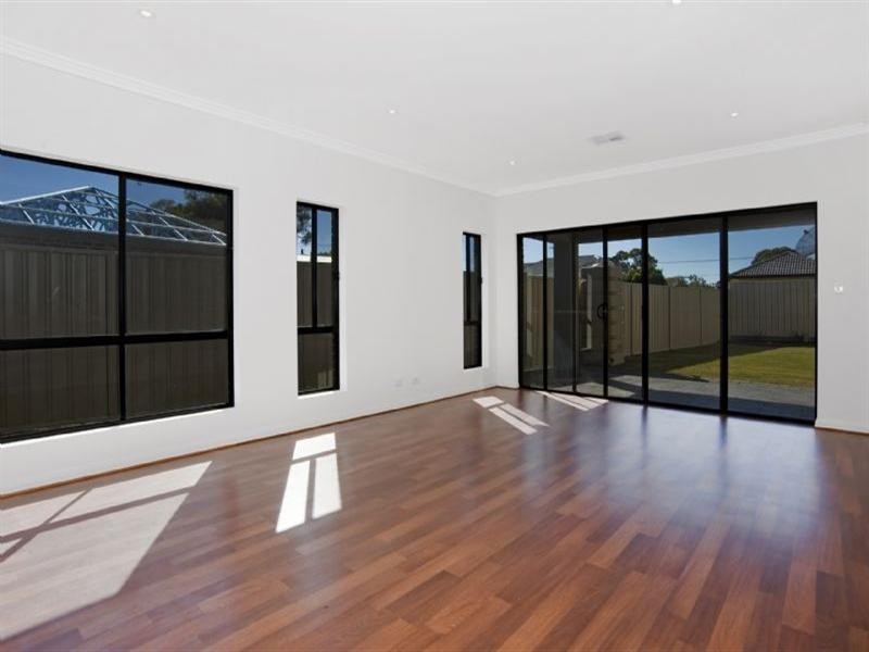 16 Bridgeford Street, Greenacres SA 5086