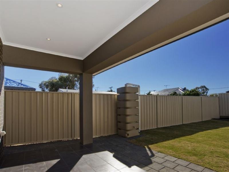 16 Bridgeford Street, Greenacres SA 5086