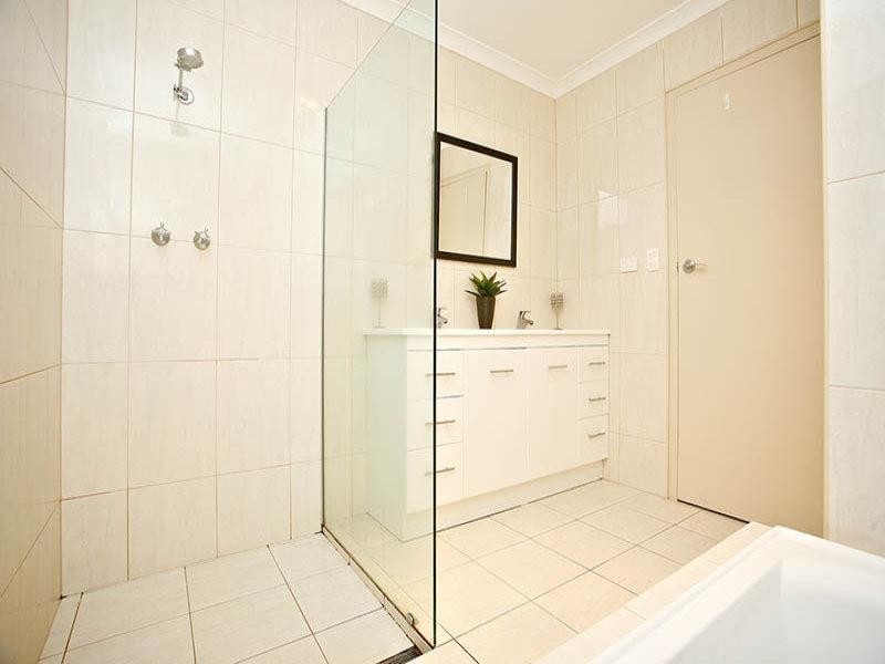 26 George Avenue, Hackham SA 5163