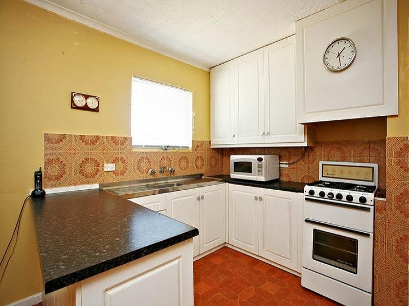 6 Charles Street, Christie Downs SA 5164