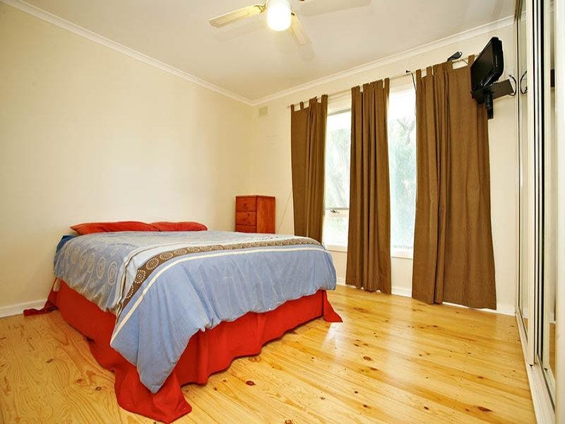 6 Charles Street, Christie Downs SA 5164