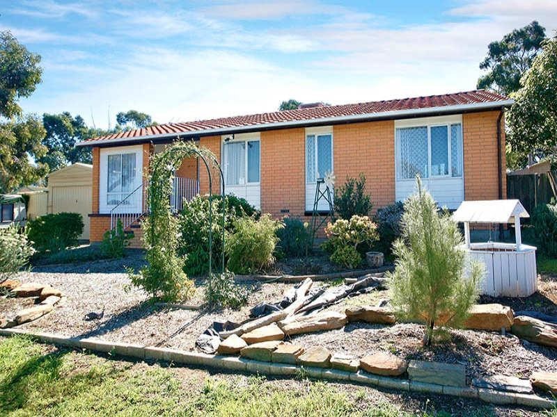 5 Narvik Crescent, Hackham West SA 5163