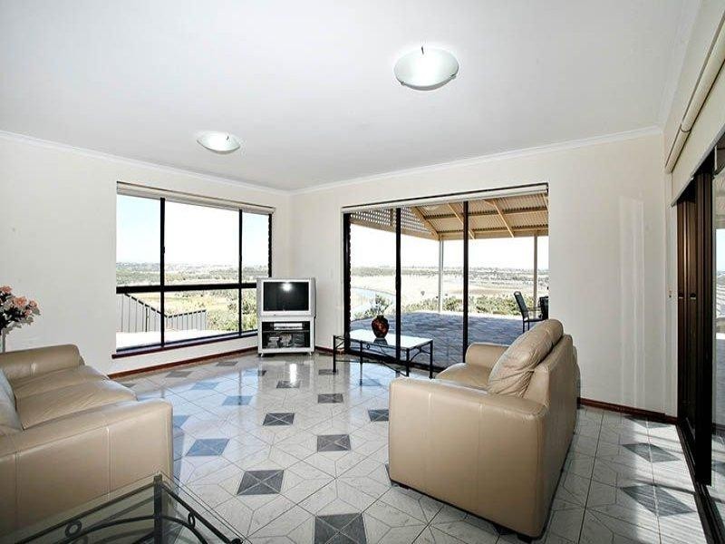 1 Triangle Court, Noarlunga Downs SA 5168