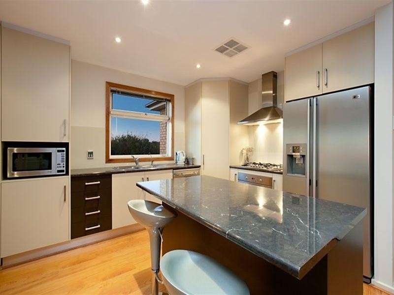 9 Stuart Court, Hallett Cove SA 5158