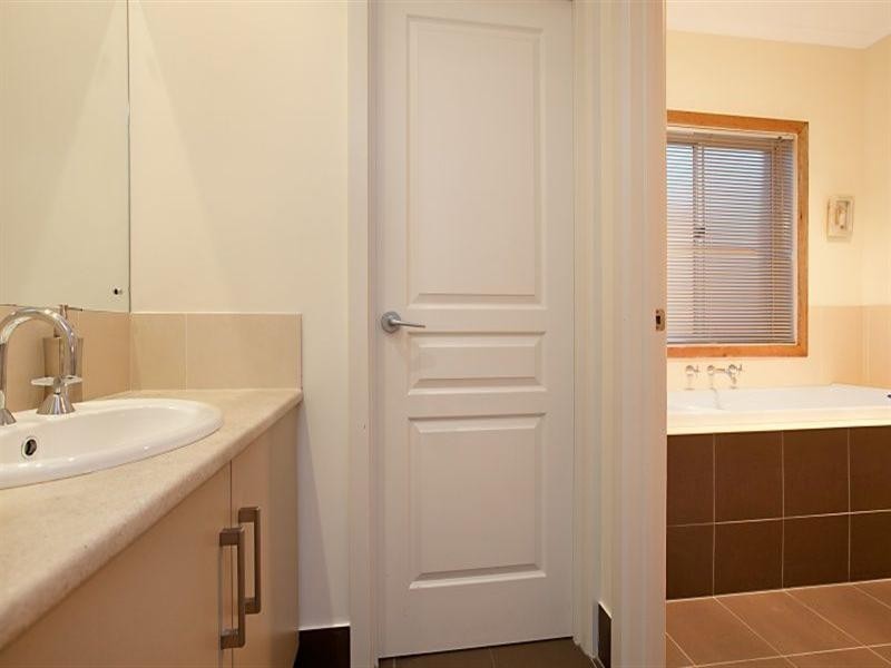 9 Stuart Court, Hallett Cove SA 5158