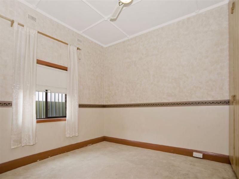 6 Ashford Road, Keswick SA 5035