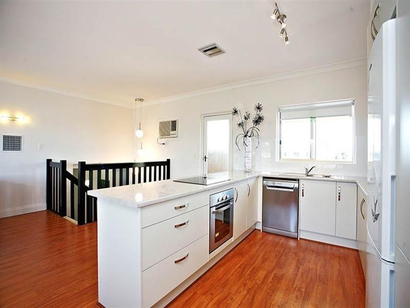 26 Bathurst Avenue, Moana SA 5169