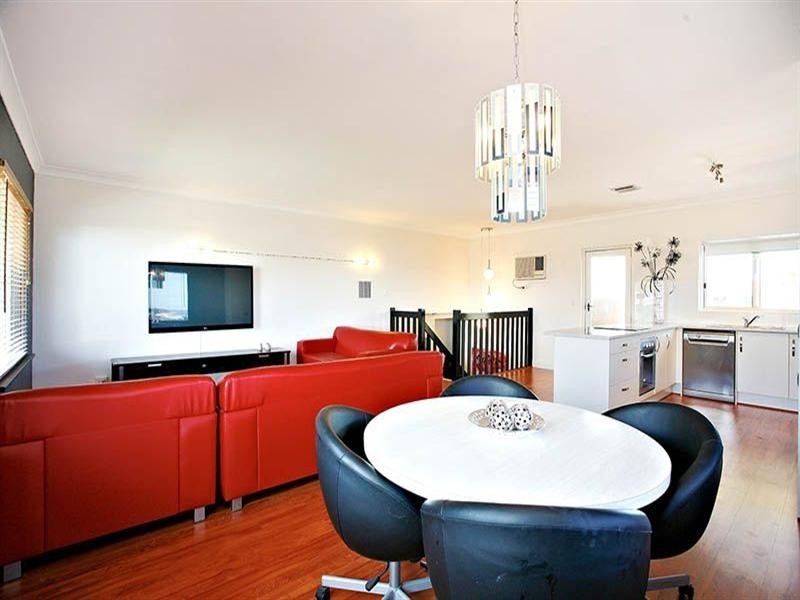 26 Bathurst Avenue, Moana SA 5169