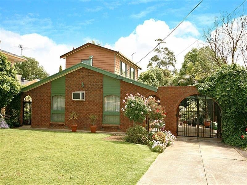 10 Tripoli Road, Happy Valley SA 5159