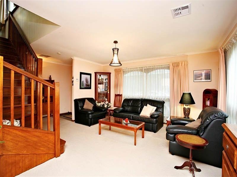 10 Tripoli Road, Happy Valley SA 5159