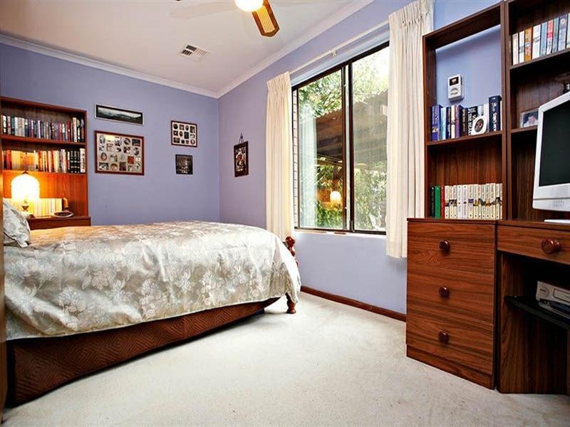 10 Tripoli Road, Happy Valley SA 5159