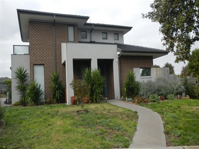8/24-26 Adrienne Crescent, Mount Waverley VIC 3149