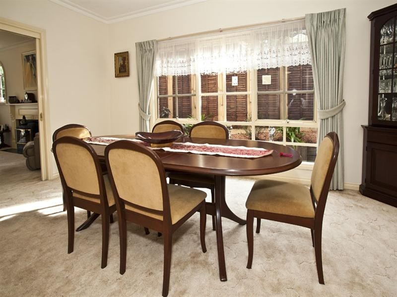 17 Atheldene Drive, Glen Waverley VIC 3150