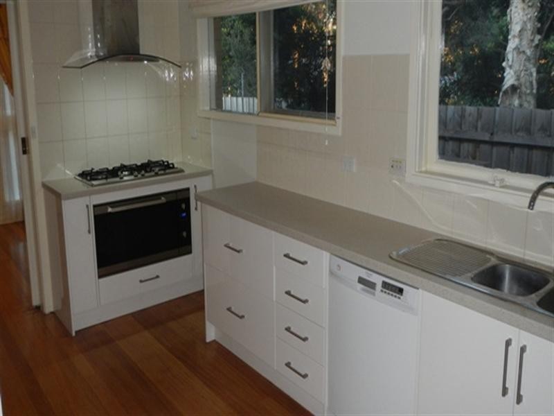 954 High Street Road, Glen Waverley VIC 3150