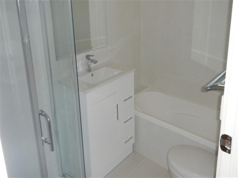 954 High Street Road, Glen Waverley VIC 3150