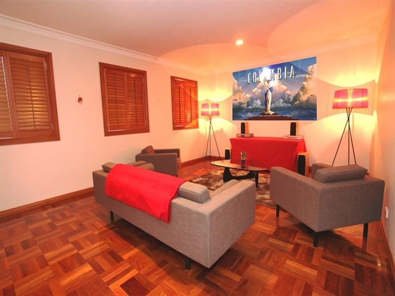 16 Sneddon Court, Mulgrave VIC 3170