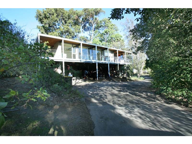 331 Gallaghers Road, Glen Waverley VIC 3150