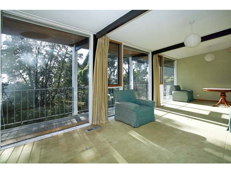 331 Gallaghers Road, Glen Waverley VIC 3150