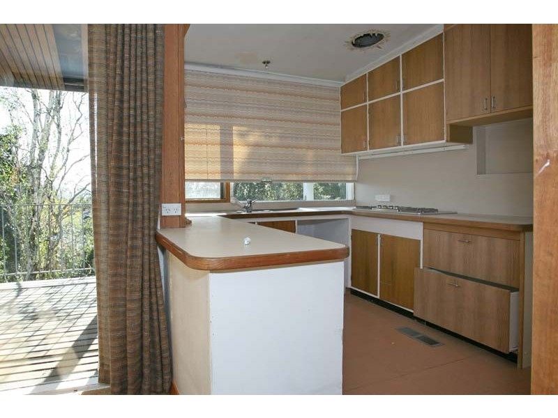 331 Gallaghers Road, Glen Waverley VIC 3150