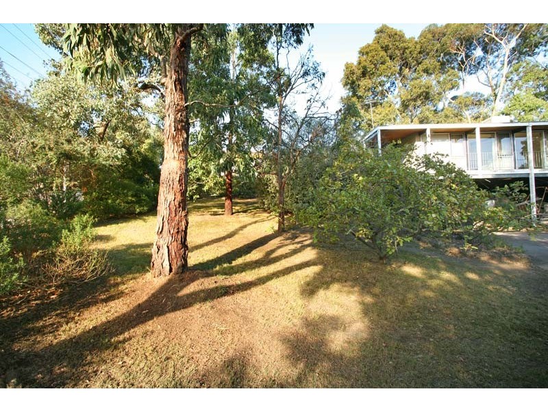 331 Gallaghers Road, Glen Waverley VIC 3150