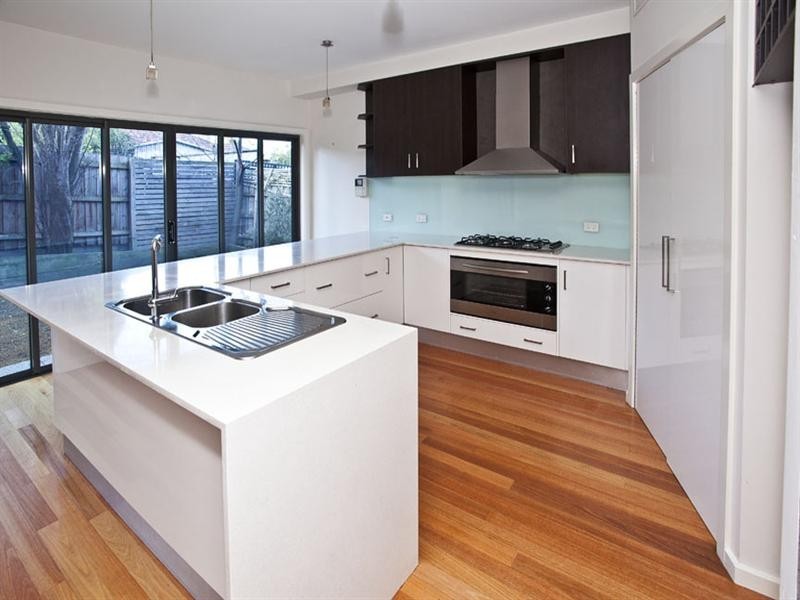 3B Larpent Street, Glen Waverley VIC 3150