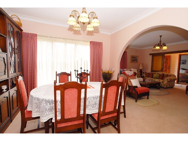 3 Canova Drive, Glen Waverley VIC 3150