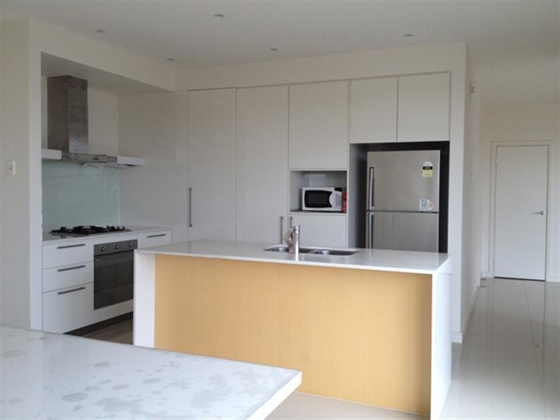 10 Ellis Park Avenue, Mulgrave VIC 3170